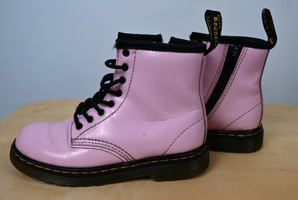 Schoenen, Dr. Martens, 27 - PI