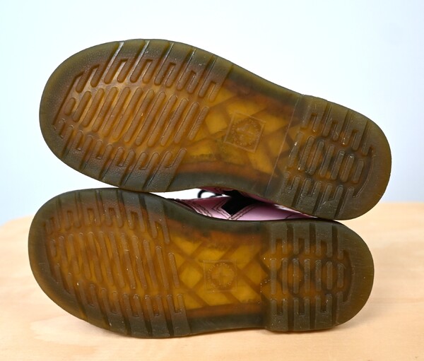 Schoenen, Dr. Martens, 27 - PI