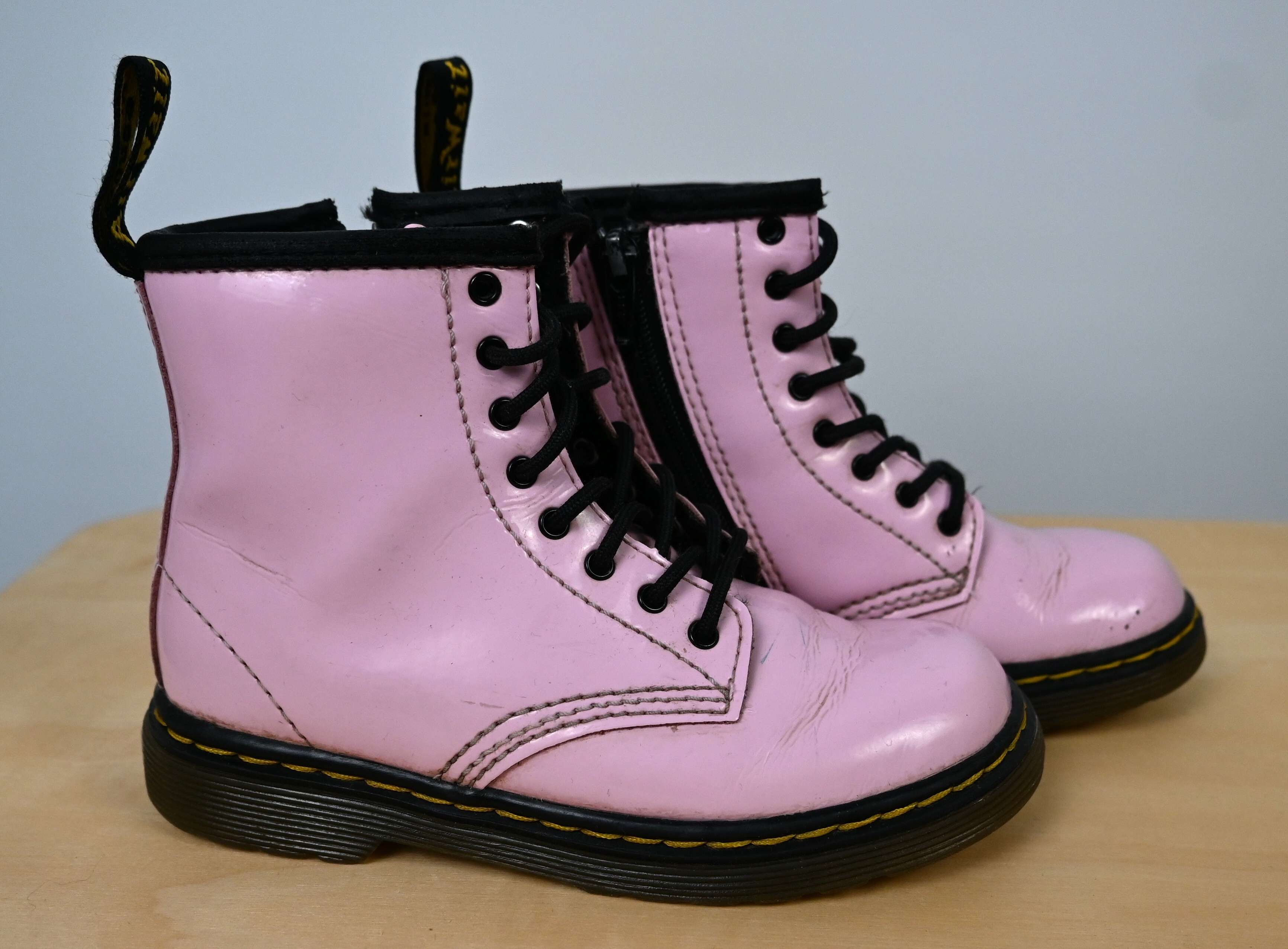 Schoenen, Dr. Martens, 27 - PI