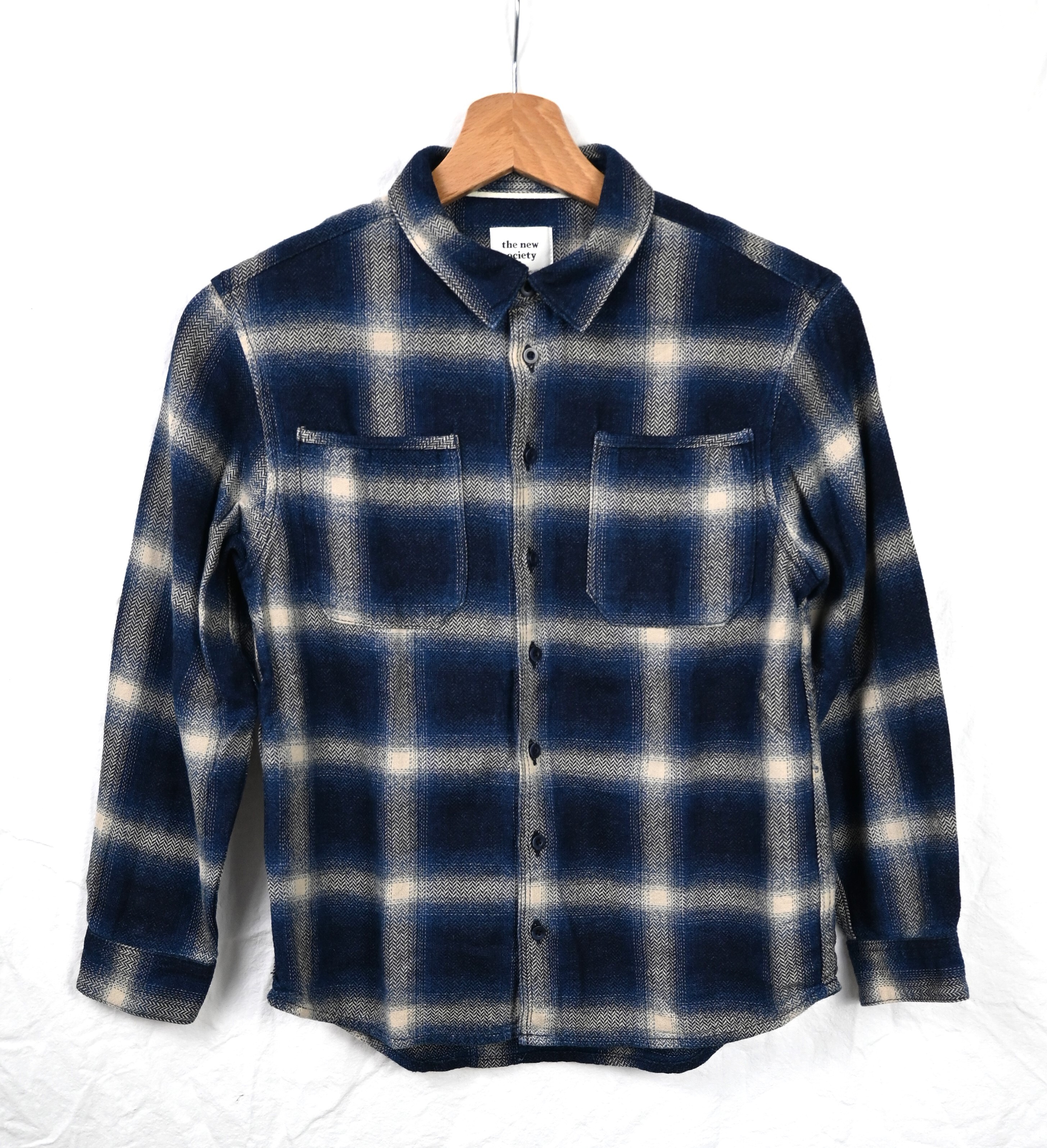 Hemd, The New Society, 10 jaar