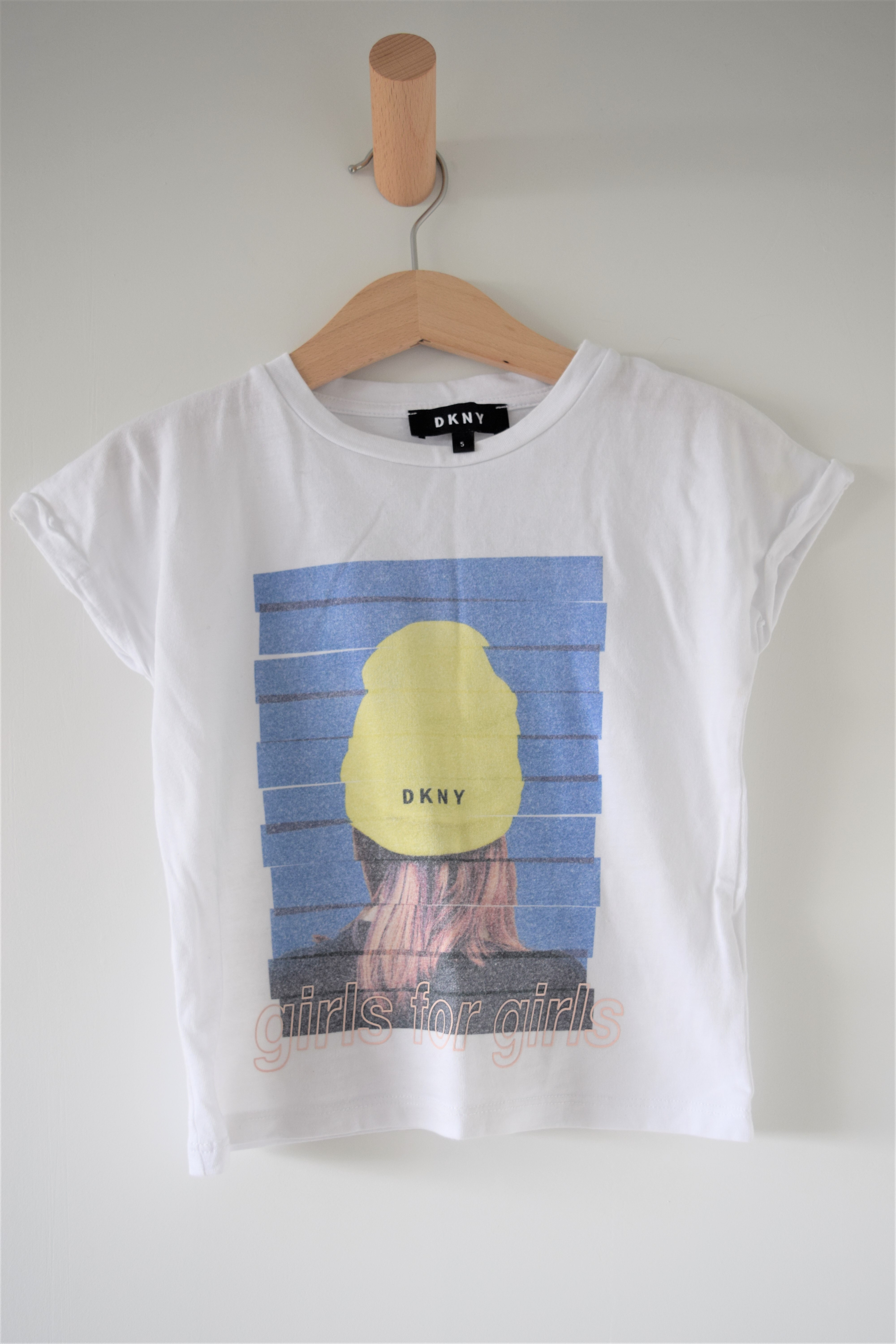 T-shirt, DKNY, 5 jaar 