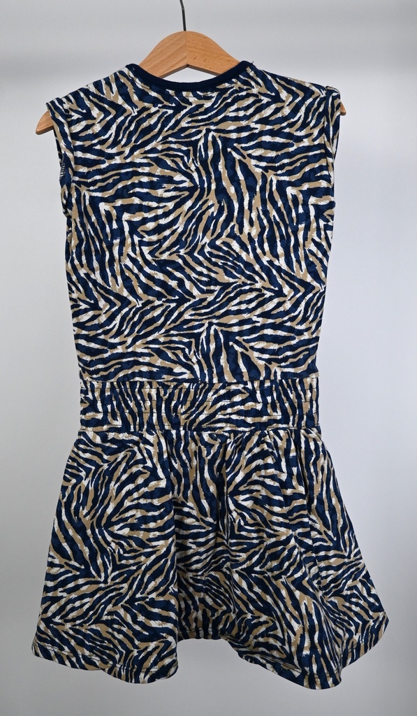 Kleedje, b.nosy, 7 jaar - 2
