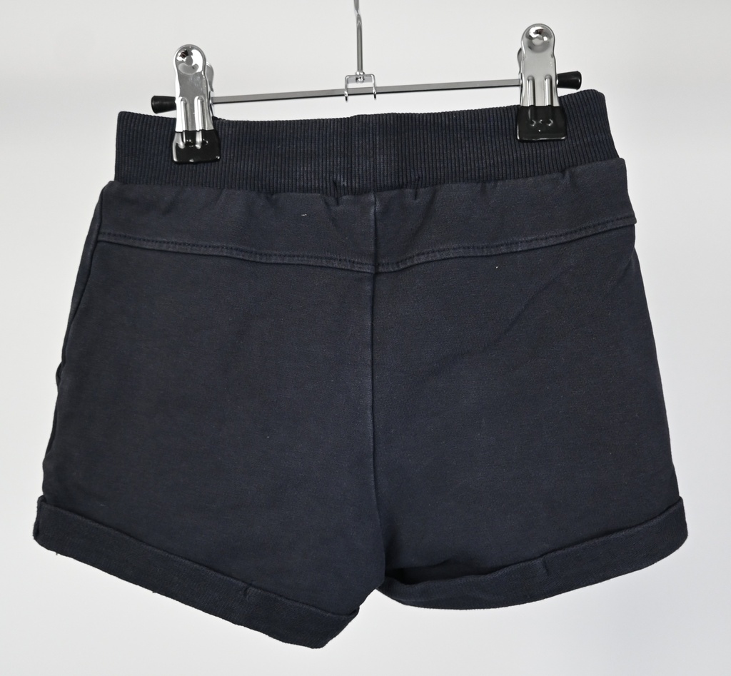 Short, name it, 2/3 jaar - 2