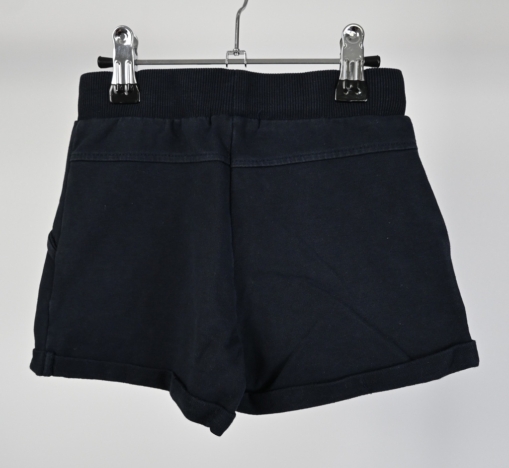 Short, name it, 3/4 jaar - 2