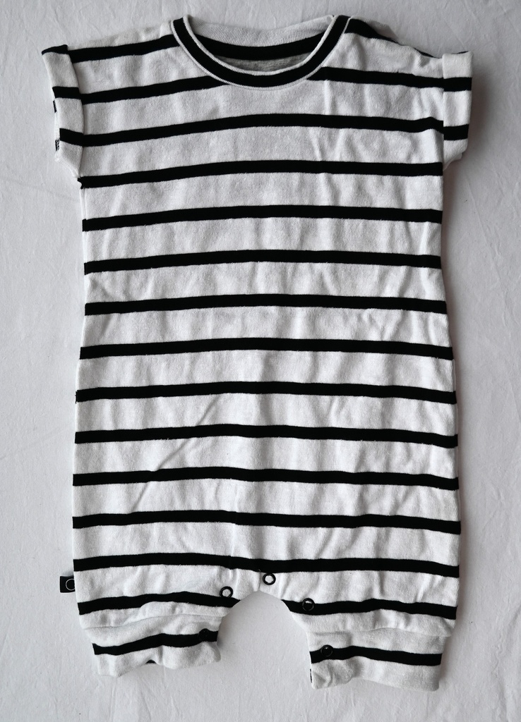 [SRE039] Kruippakje, nOeser, 3/6 maand