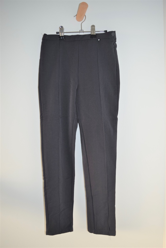 Broek, Molo, 140