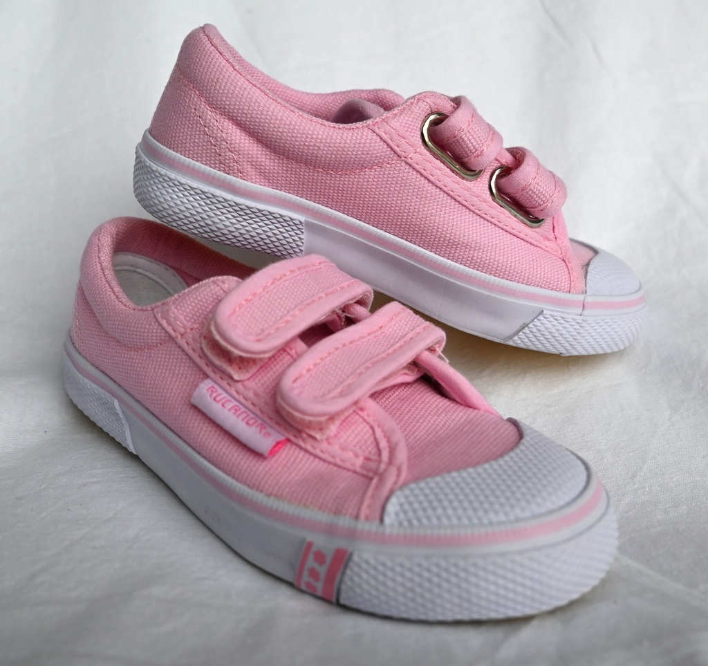 Sneakers, Rucanos, 24