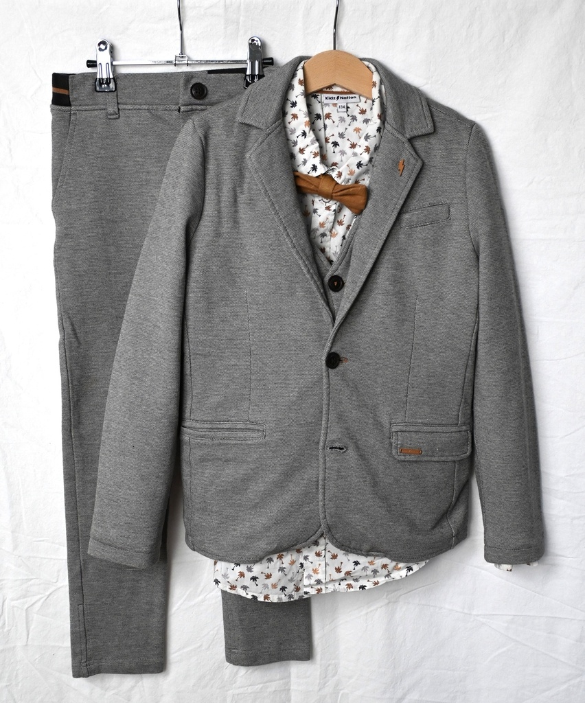 [KVB134] Outfit, Kidz Nation JBC, 9 jaar