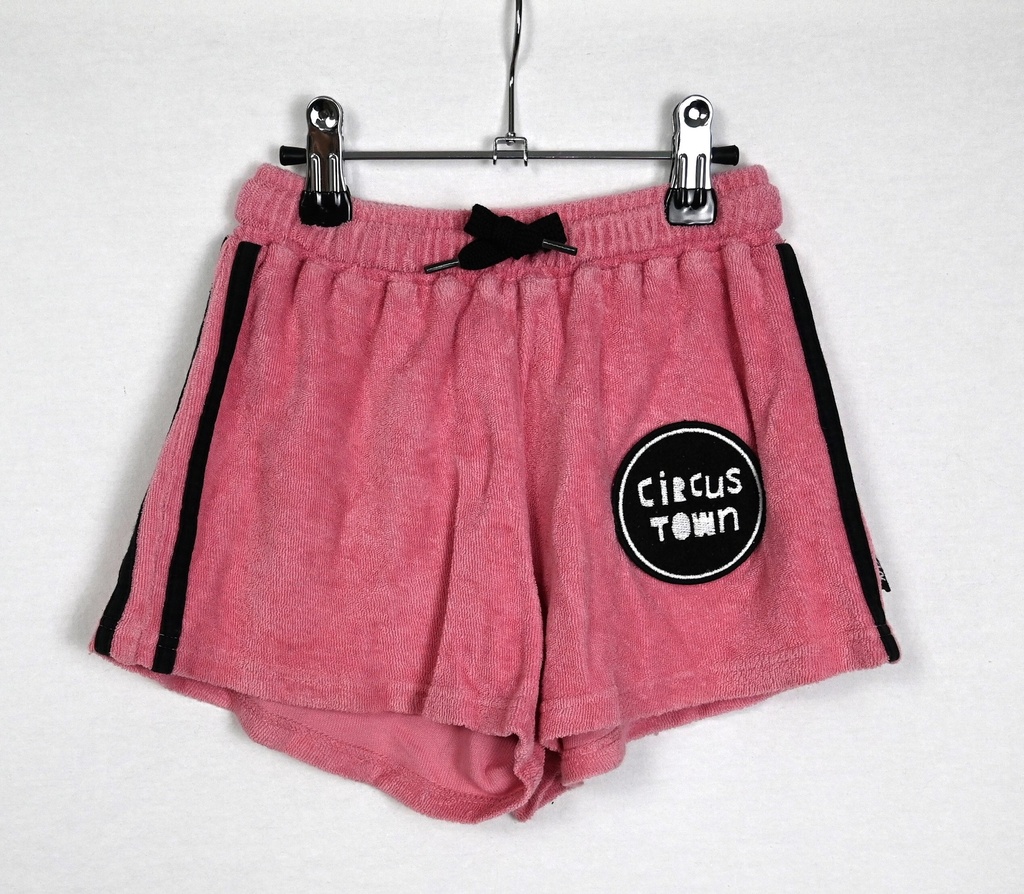 [KSU027] Short, Little Man Happy, 4/5 jaar