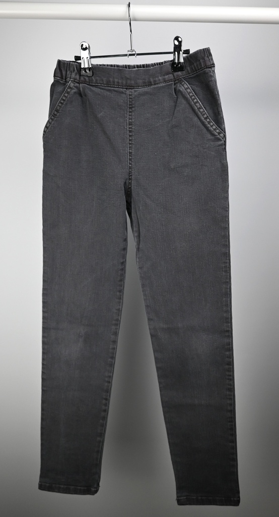 [JOG010] Jeansbroek, Filou & Friends, 10 jaar