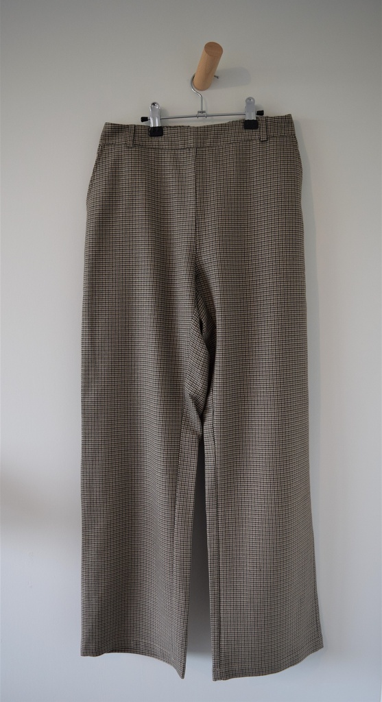 [IVT011] Broek, Noali,  S