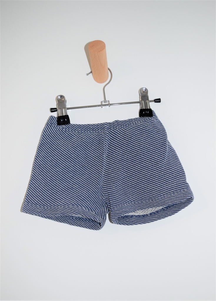 shortje, Froy & Dind,  geschatte maat 9 maanden