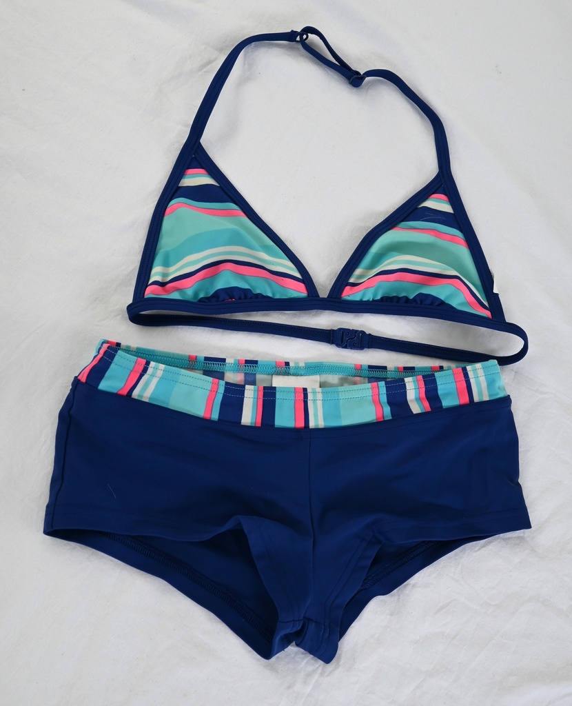 Bikini, Speedo, 14 jaar