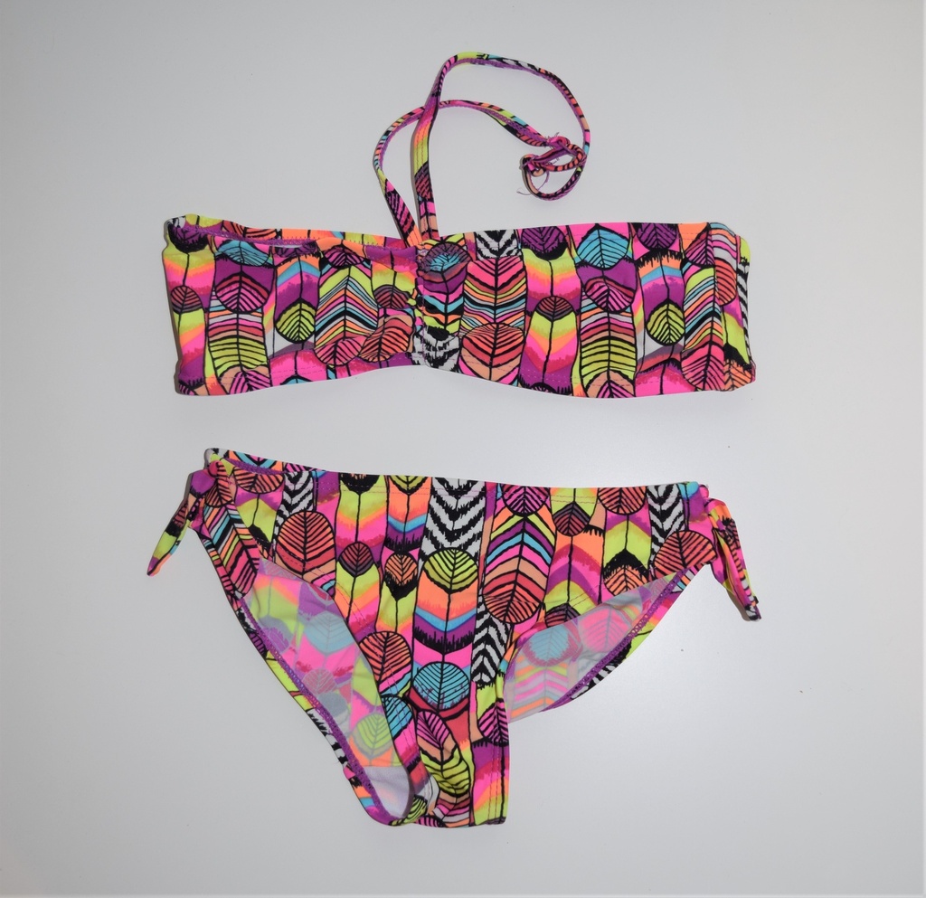 [CSE050] Bikini, Knot so bad, 10 jaar