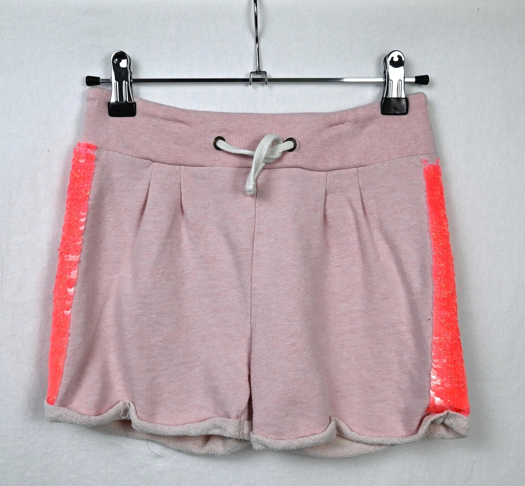 [BAS028] Short, AO76, 10 jaar - PI