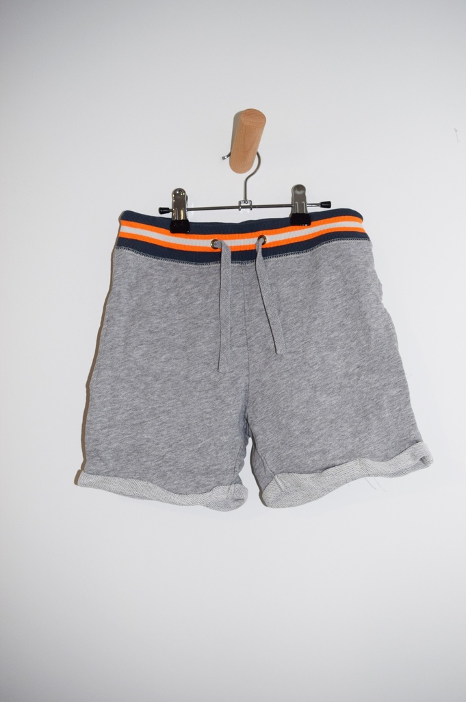 [ANW010] Short, American Outfitters, 8 jaar