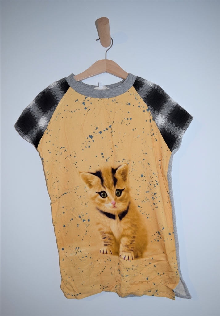 [ANG027] Kleedje, Anne Kuris, 8 jaar