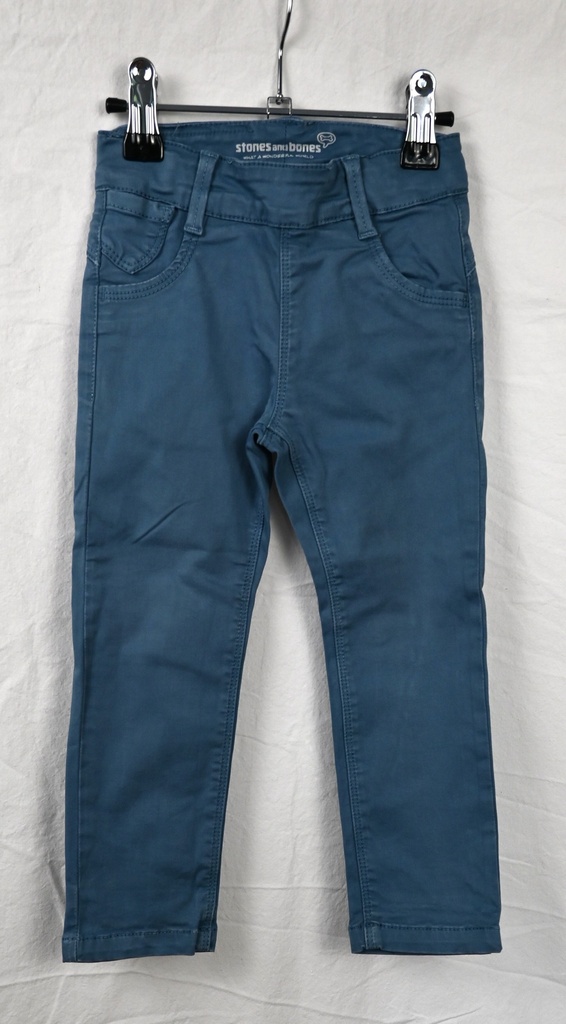 [AME015] Broek, Stones and Bones, 2 jaar