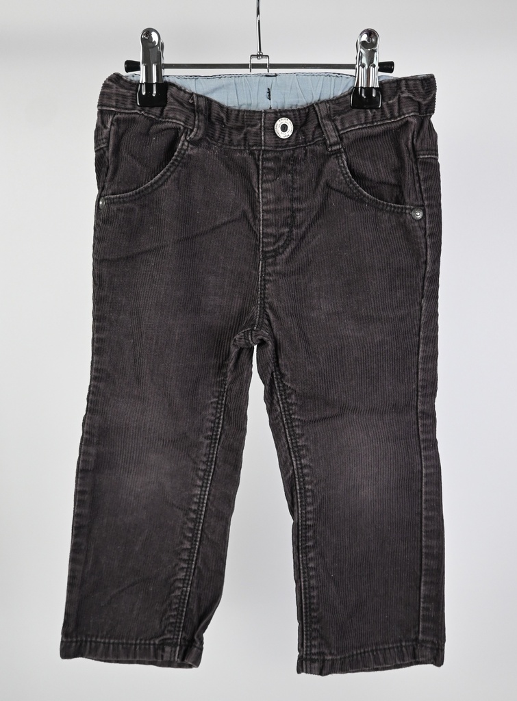 [DRO014] Broek, S. Oliver, 18 maanden