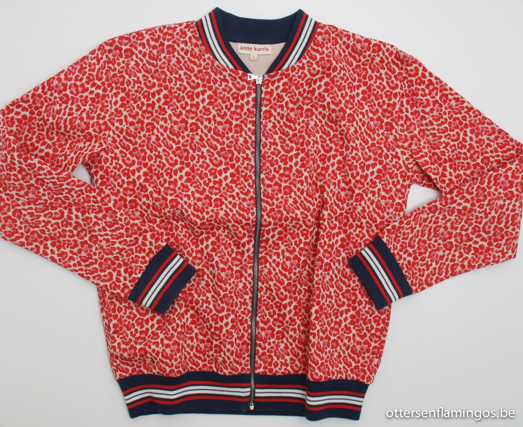 Vest, Anne Kurris, 16