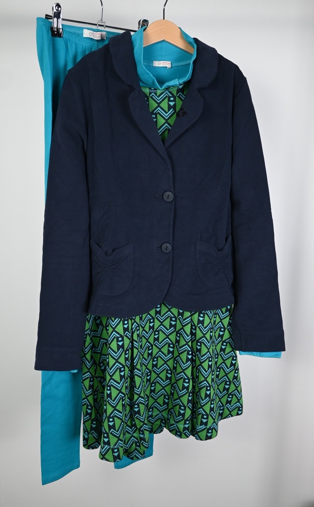 [CAJA022] Blazer, jurk, souspull en legging, GYMP, 14 jaar
