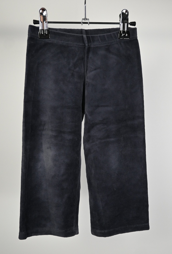 Broek, Mundo Melocoton, 1 jaar