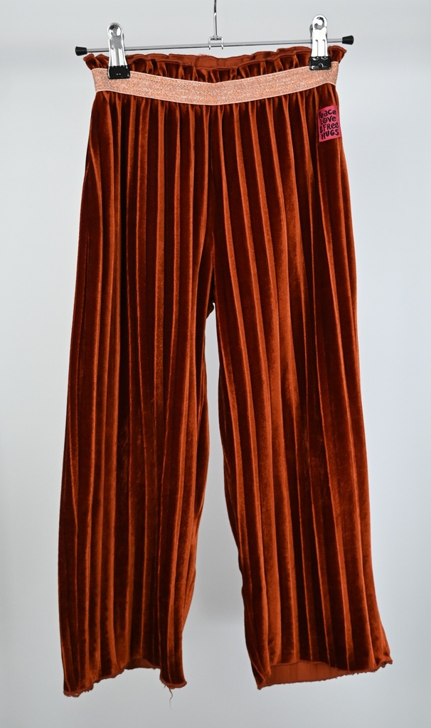 Broek, Jubel, 7 jaar